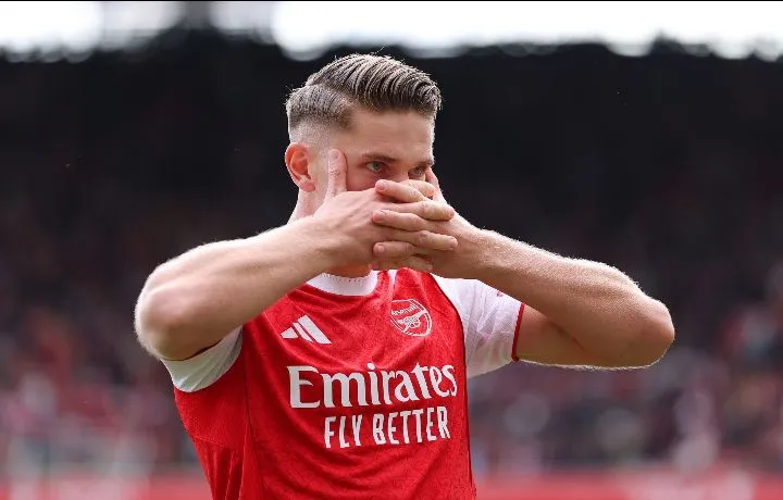Zubimendi Double Lifts Gunners to the Top